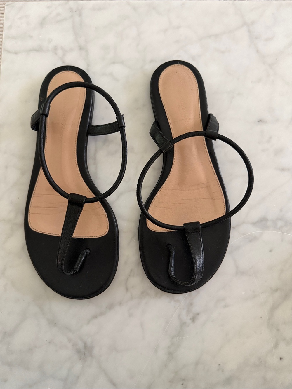 Gianvito Rossi Black Circular Toe-Loop Sandals